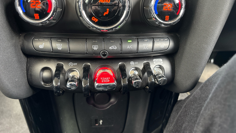 MINI Hatchback 1.5 Cooper Classic II 5dr Petrol Hatchback